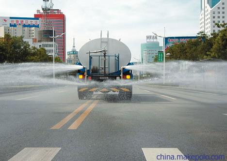 广安市东风御虎洒水车